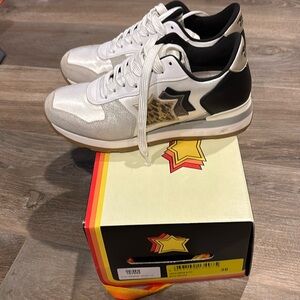 Size 39 women’s Atlantic star sneakers worn twice